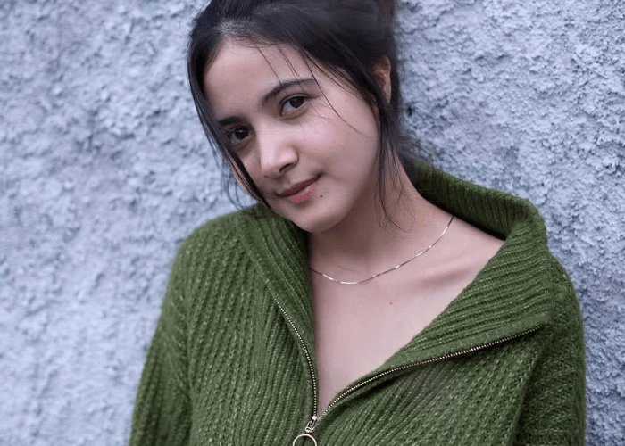 Viral! Bulan Sutena Klarifikasi Soal Video Viral 1 Menit 14 Detik