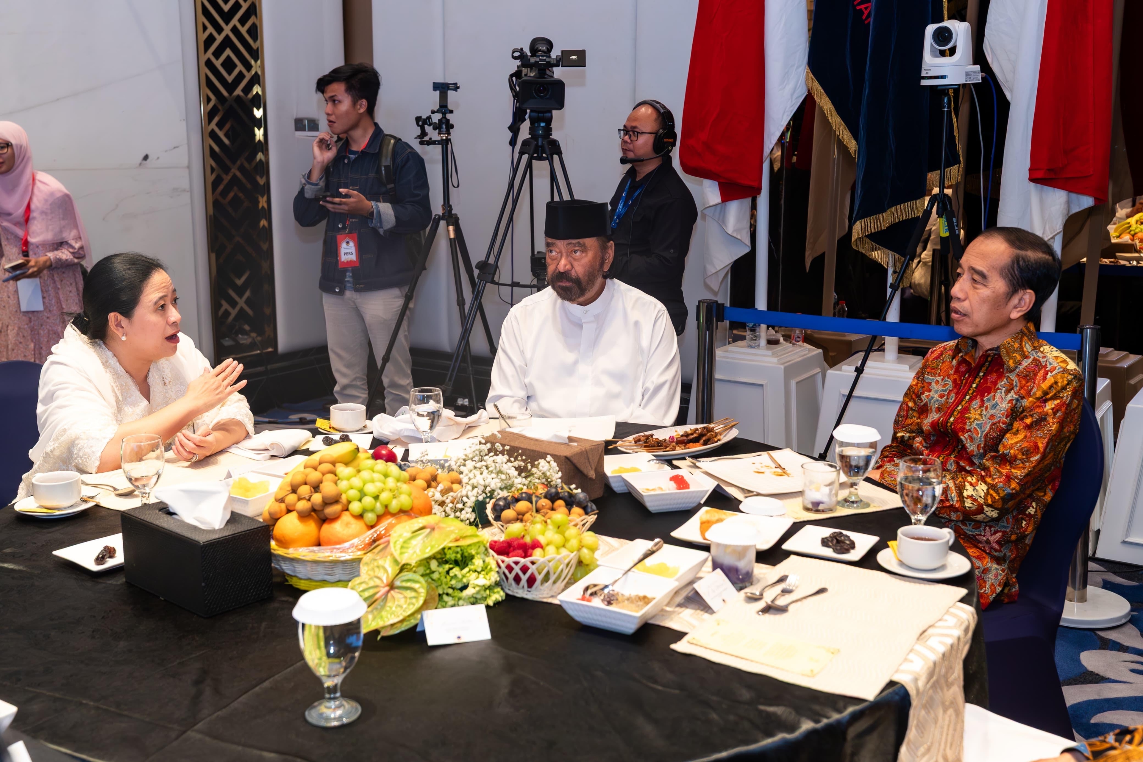 Buka Bersama di NasDem Tower, Puan Bongkar Isi Obrolannya dengan Jokowi Soal RUU TNI