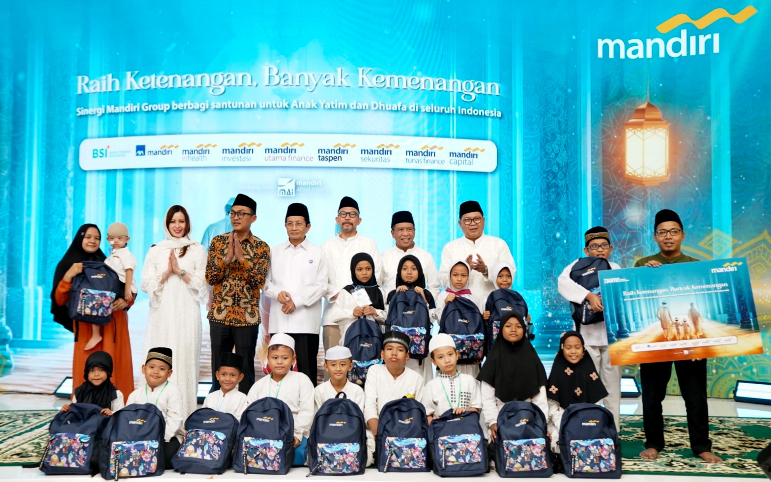 Bank Mandiri Group Santuni 57.600 Anak Yatim, Lansia dan 668 Yayasan di Seluruh Indonesia