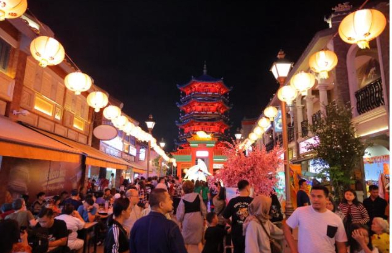 Kuliner Enak dan Atmosfer Publik Menyenangkan, PIK2 Curi Perhatian Menteri P2MI