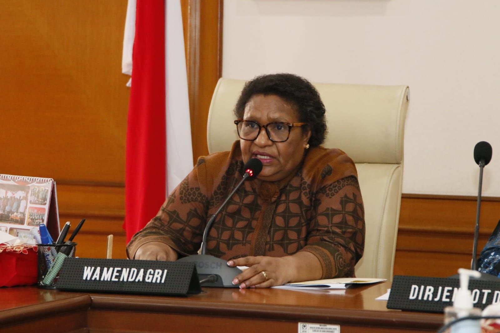 Wamendagri Ultimatum Kepala Daerah Papua Terkait Lambannya Penyaluran Dana Otsus dan DTI