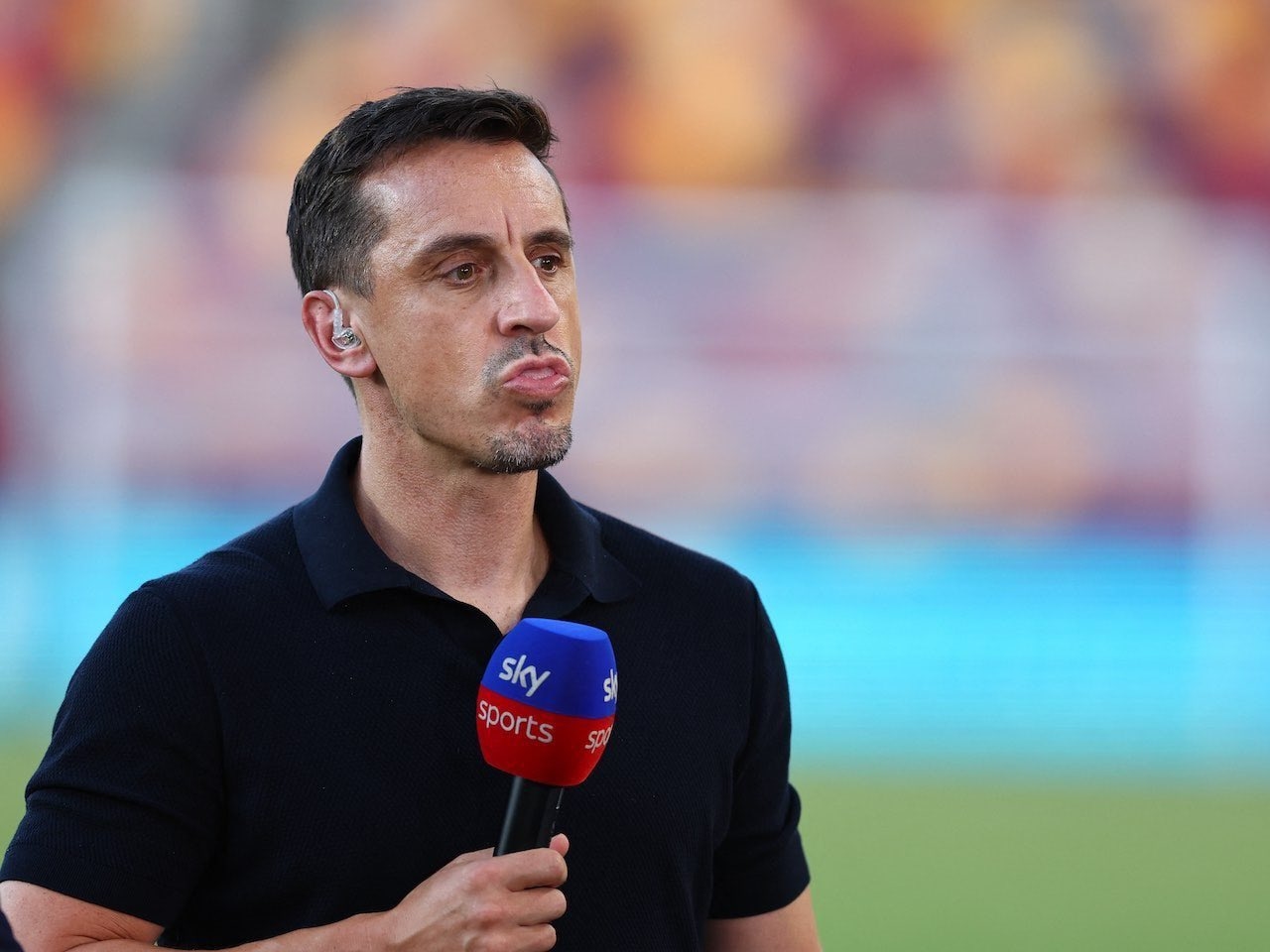 Gary Neville: Gelar Juara Liverpool Seharusnya Bikin Old Trafford Gemetar, Menyakitkan!