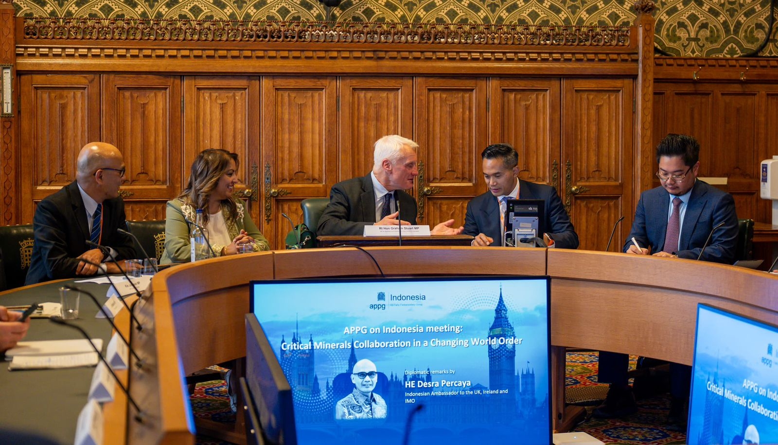 Dorong Kerja Sama Ekonomi, Anindya Bakrie dan Dubes RI Bahas Potensi Investasi di Parlemen Inggris