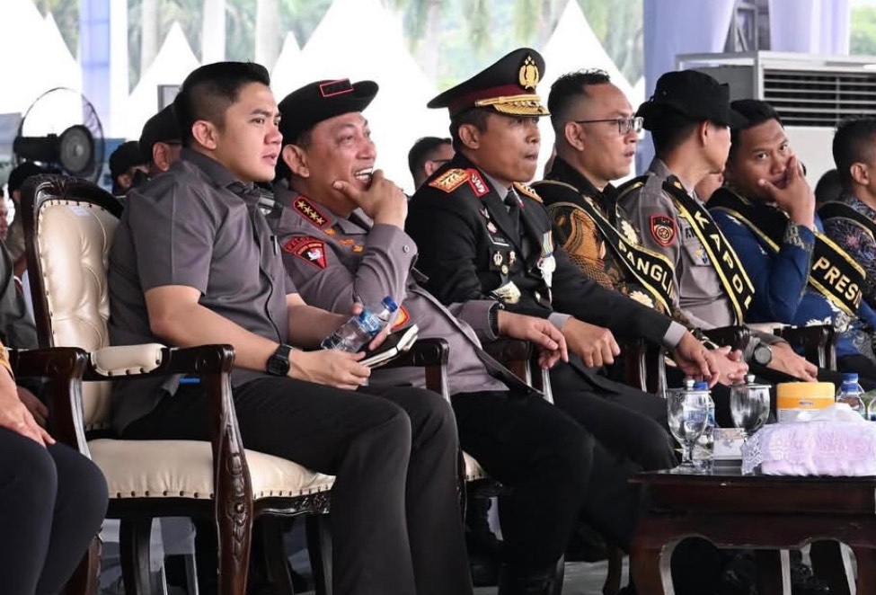 Prabowo Bakal Hadiri HUT Bhayangkara ke-79 di Monas, Seskab Teddy Cek Persiapan