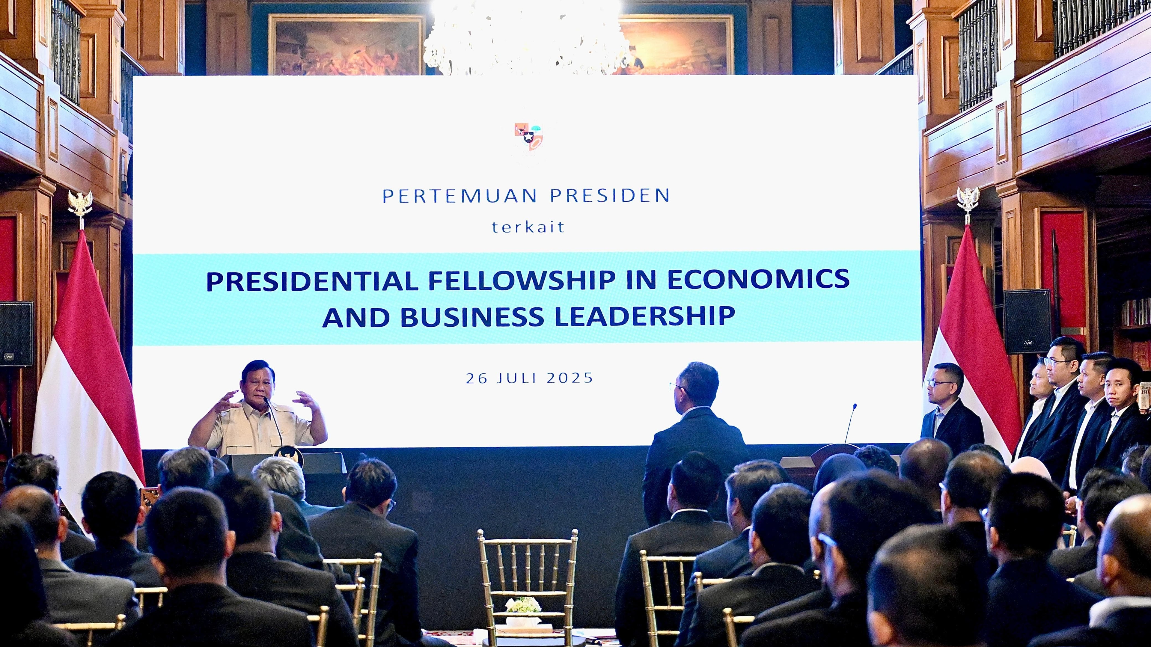 Presiden Prabowo Undang 82 Profesional Muda ke Hambalang, Bahas Masa Depan Kepemimpinan Ekonomi