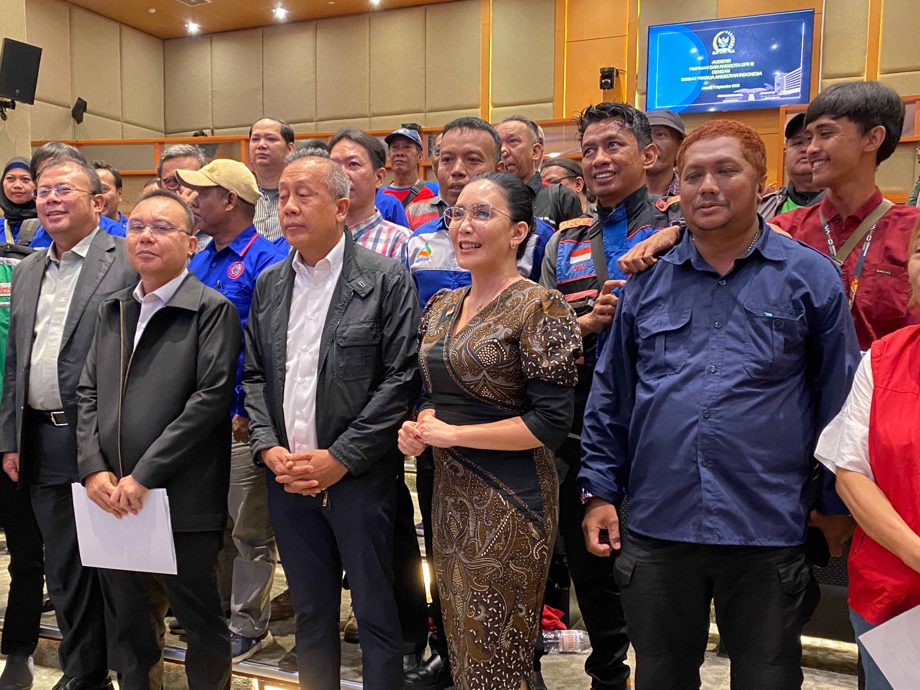 Rieke Diah Usul ke Pimpinan DPR Ajukan Perpres Perlindungan Pekerja Transportasi Online