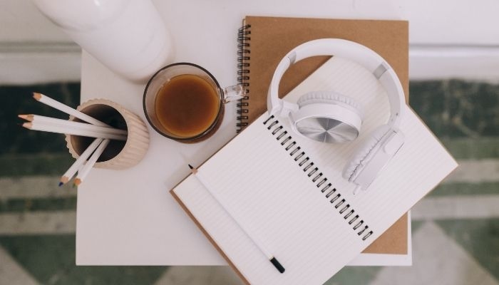 Kunci Jawaban Bahasa Indonesia Kelas 9 Halaman 7-8: Bab 1 Memahami Teks 