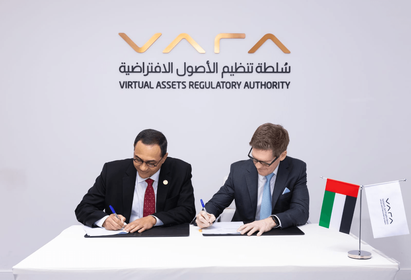 OJK Gandeng VARA Perkuat Pengawasan Lintas Batas Aset Digital