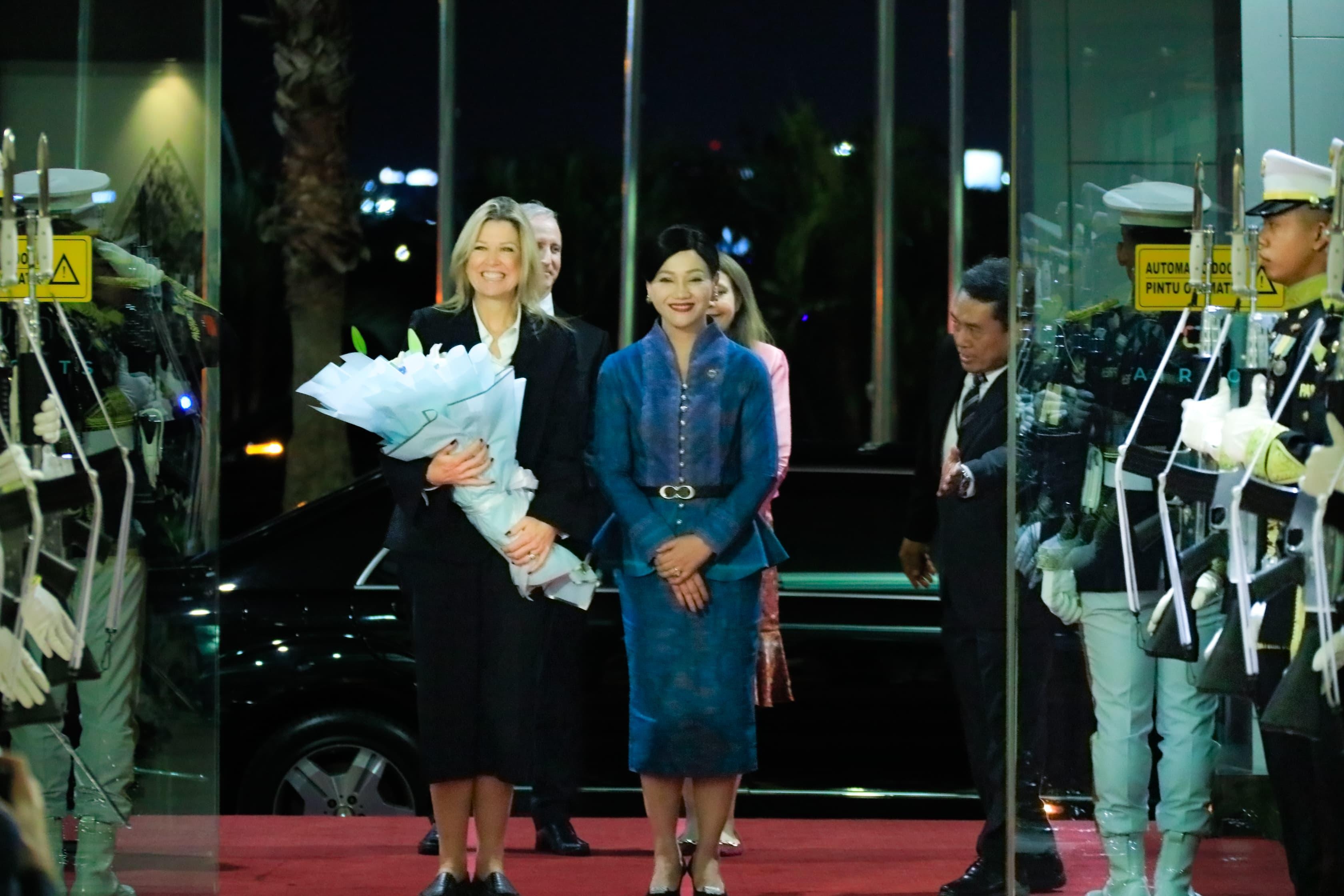 Bahas Fraud hingga Literasi, Ratu Maxima Mulai Agenda Resmi Bersama OJK