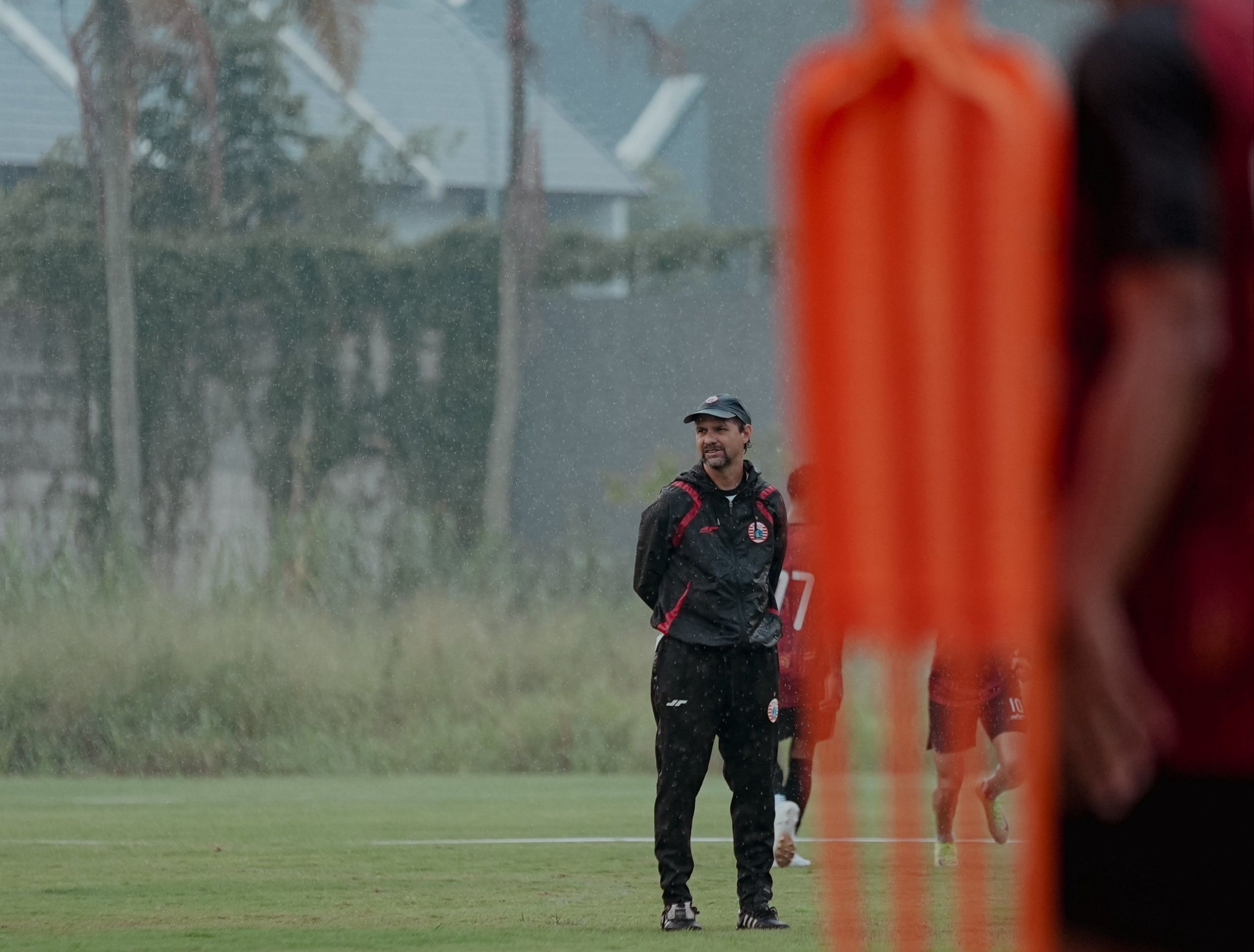 Persib vs Persija Paling Ditunggu, Mauricio Souza Lebih Pilih Pikirkan Persijap Jepara