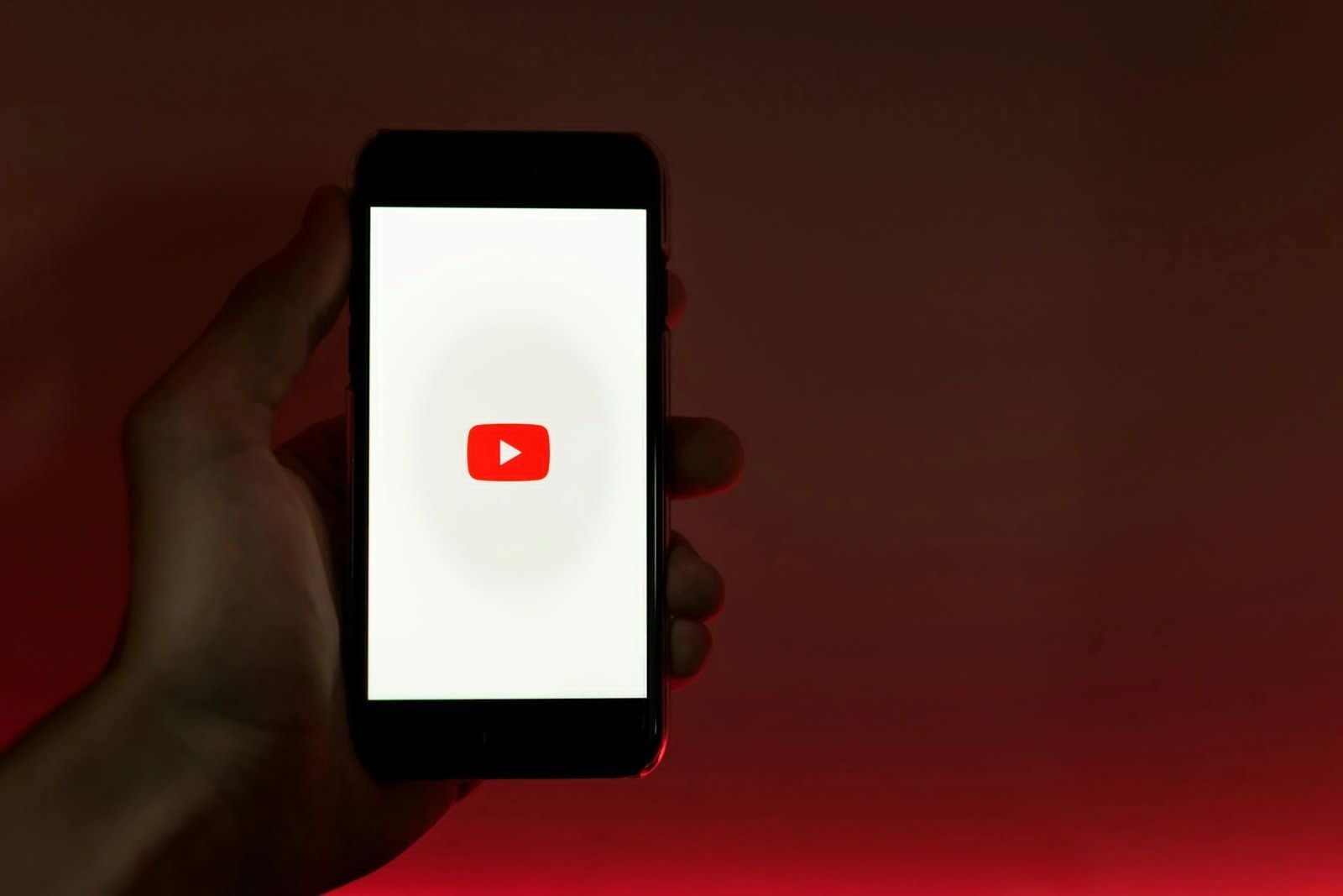 Fakta Unik YouTube : Mayoritas Penonton Tidak Mencari Video secara Manual