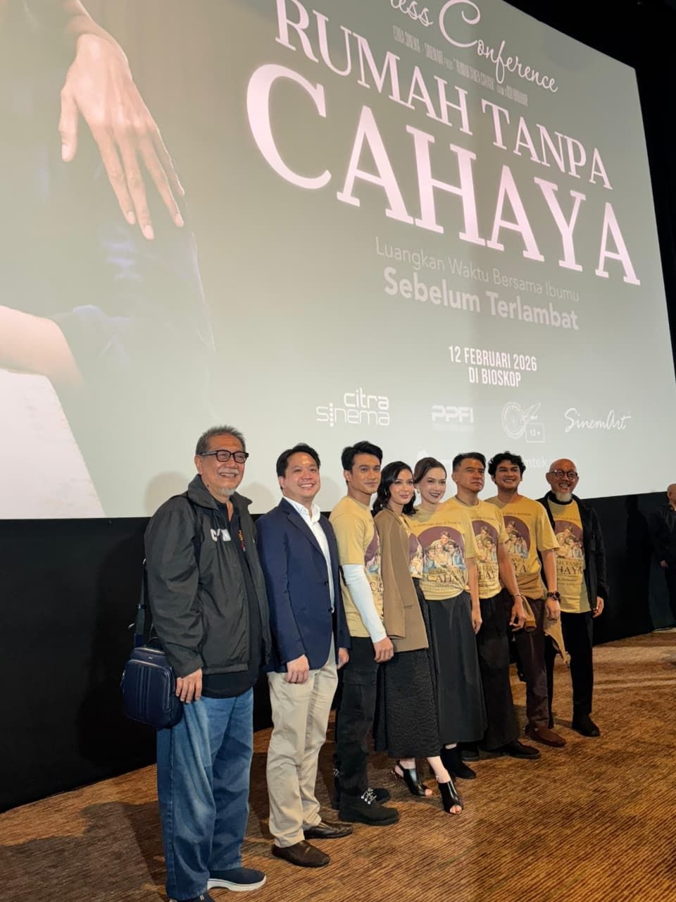 Rumah Tanpa Cahaya, Film Terbaru Deddy Mizwar yang Menyentuh Makna Kehadiran Ibu dalam Keluarga