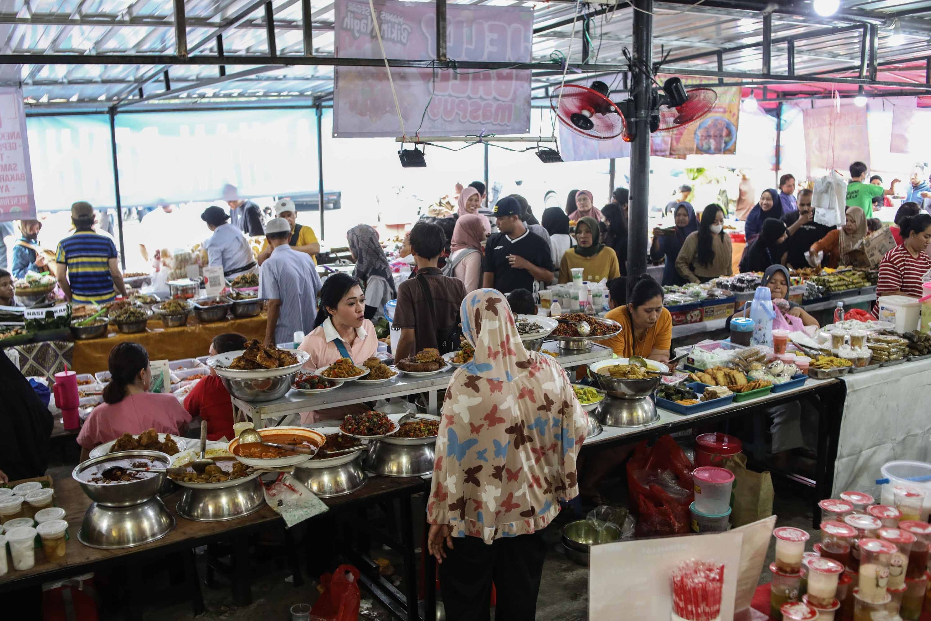 Rekomendasi Tempat Beli Takjil di Jakarta Saat Ramadan 2026, Anti Macet dan Murah!