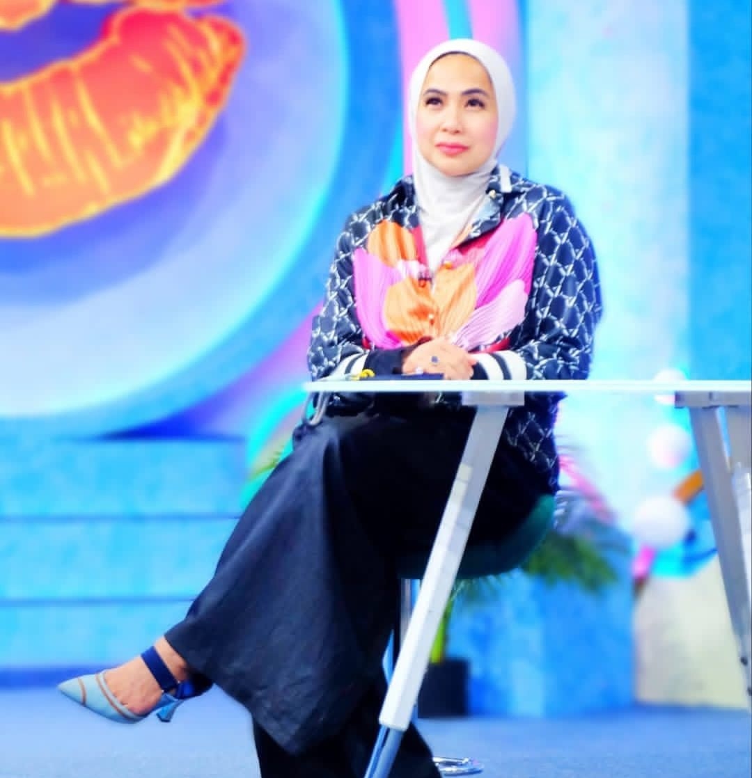 Baca Buku Aurelie Moeremans, Feni Rose Menyesal Pernah Kasih Panggung untuk Roby Tremonti