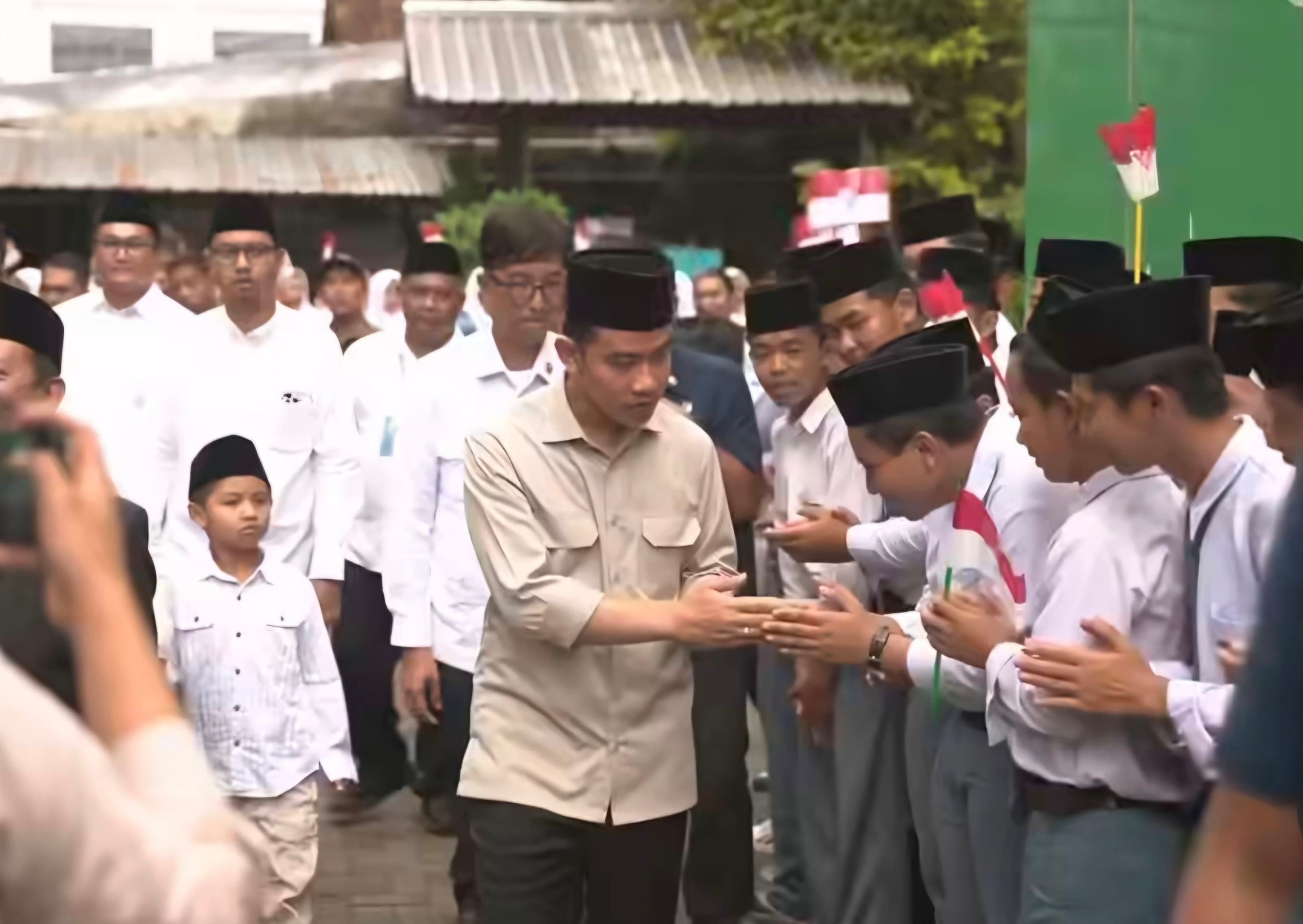 Gibran: Pesantren Wajib Kuasai AI hingga Blockchain, Santri Harus Jadi Pelopor Inovasi