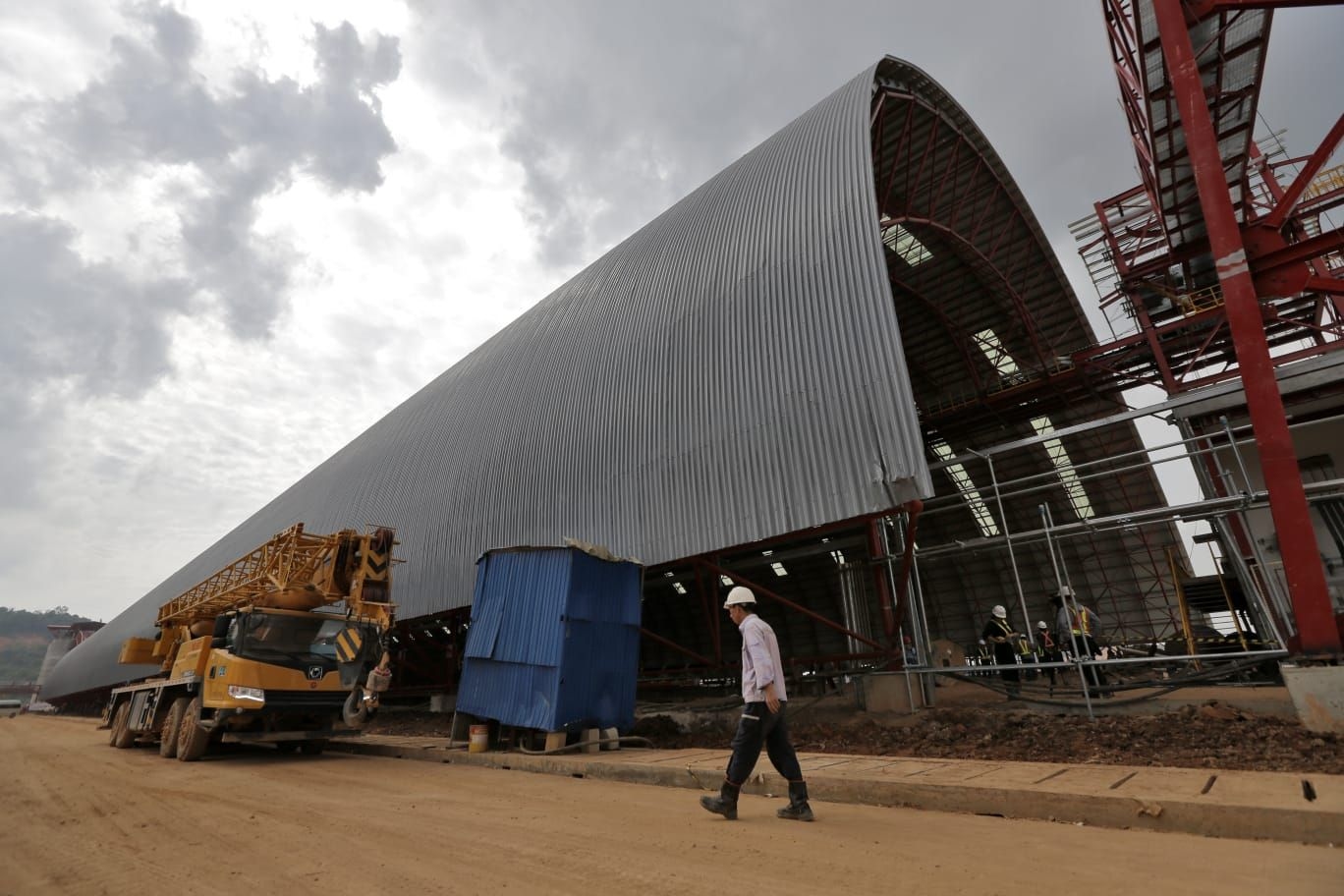 Hilirisasi Bauksit Hadirkan Dampak Sosial Nyata bagi Masyarakat Mempawah
