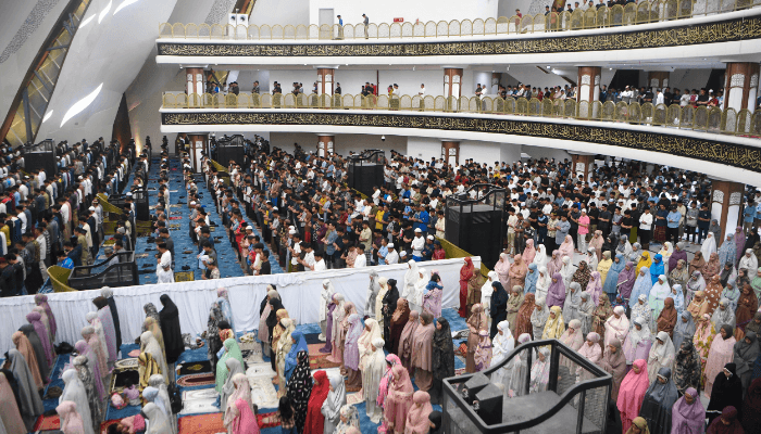 Bacaan Doa setelah Salat Tarawih Pendek dan Artinya, Lengkap Keutamaannya