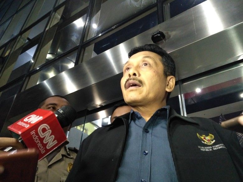 Palguna Dicecar 18 Pertanyaan Saat Diperiksa Sebagai Saksi Kasus Patrialis
