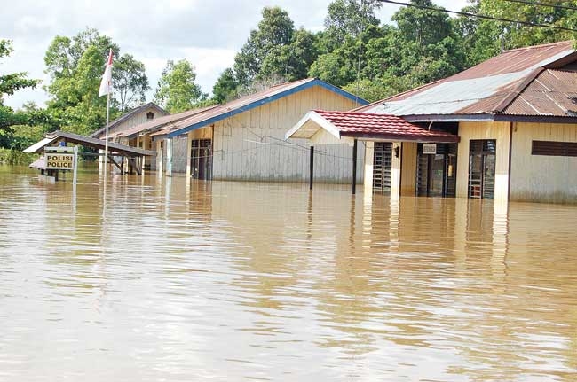 Banjir Besar Dampak 12 Kecamatan di Kutai Barat
