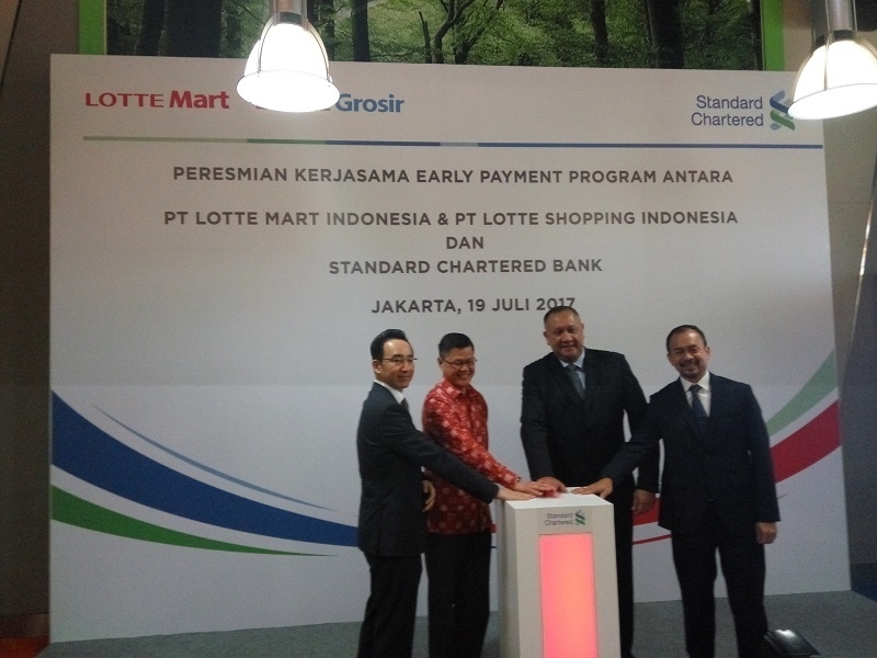 Standard Chartered Gandeng LOTTE Mart dan LOTTE Shoping Resmikan Early Payment Program