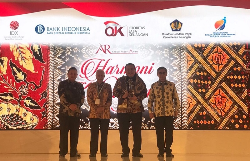 Bank BJB Raih Juara I Annual Report Award 2016