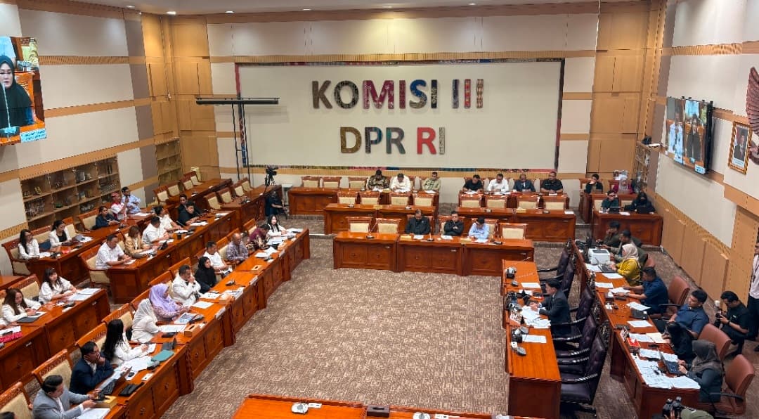 Komisi III DPR Undang Hotman Paris Bahas Kasus Hukuman Mati ABK Fandi Ramadhan