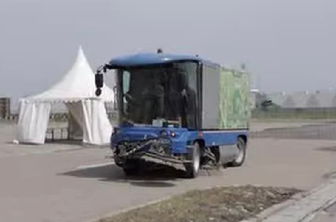 PIK 2 Gunakan Smart Road Sweeper dari Italia, Jaga Kebersihan Kawasan 6.000 Hektare