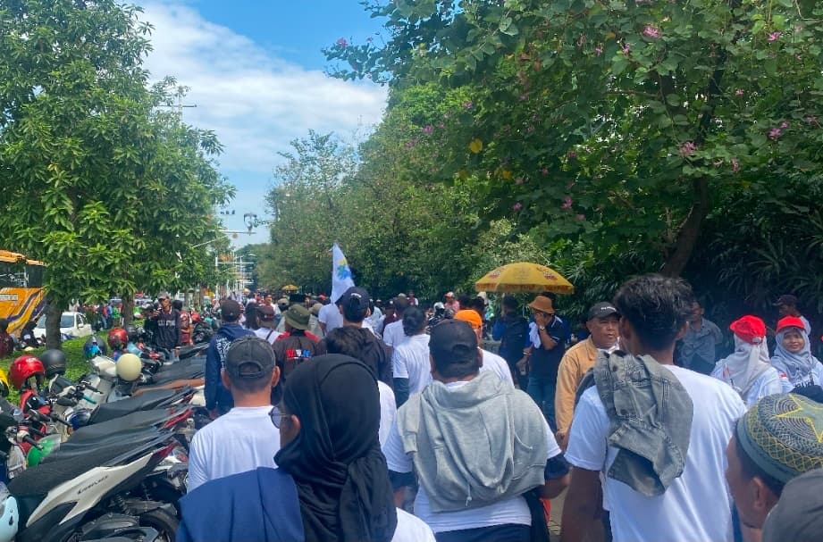 Ribuan Buruh Padati Monas, Tuntut Kesejahteraan dan Penghapusan Outsourcing