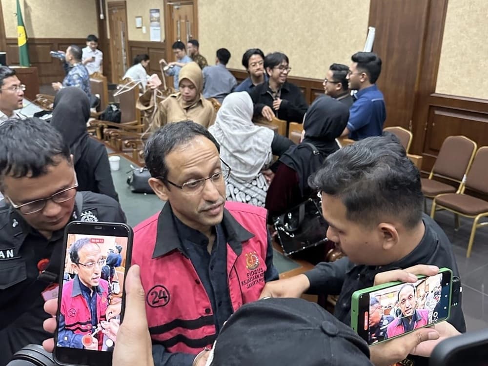 Korupsi Nadiem Berawal dari Jokowi yang Silau...