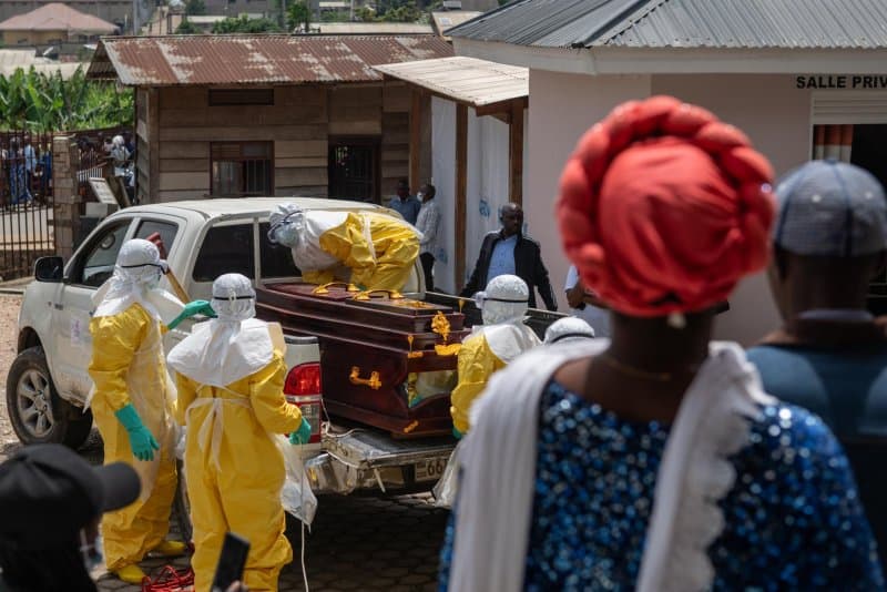 Ratusan Warga Kenya Turun ke Jalan Tolak Rumah Sakit Ebola Milik AS, Khawatir Jadi Pusat Karantina Pasien Terinfeksi
