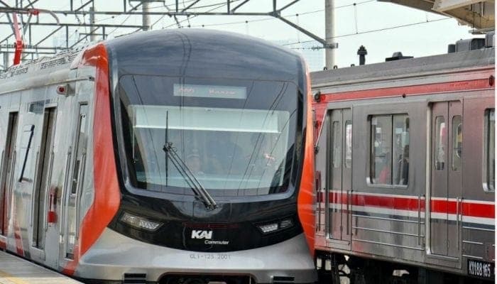 Penumpang BAB di KRL Bogor-Jakarta Kota, Ini Etika Islam Menjaga Kebersihan