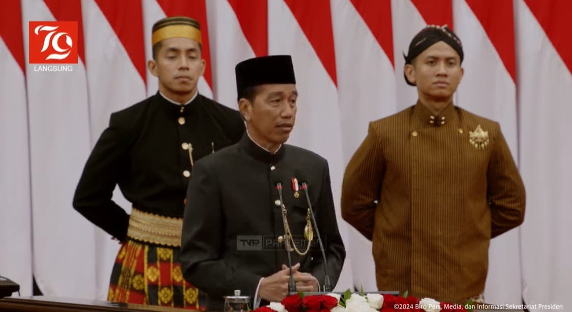 Jokowi Gelontorkan Anggaran KIS Rp361 Triliun dan PKH Rp225 Triliun Selama Dua Periode