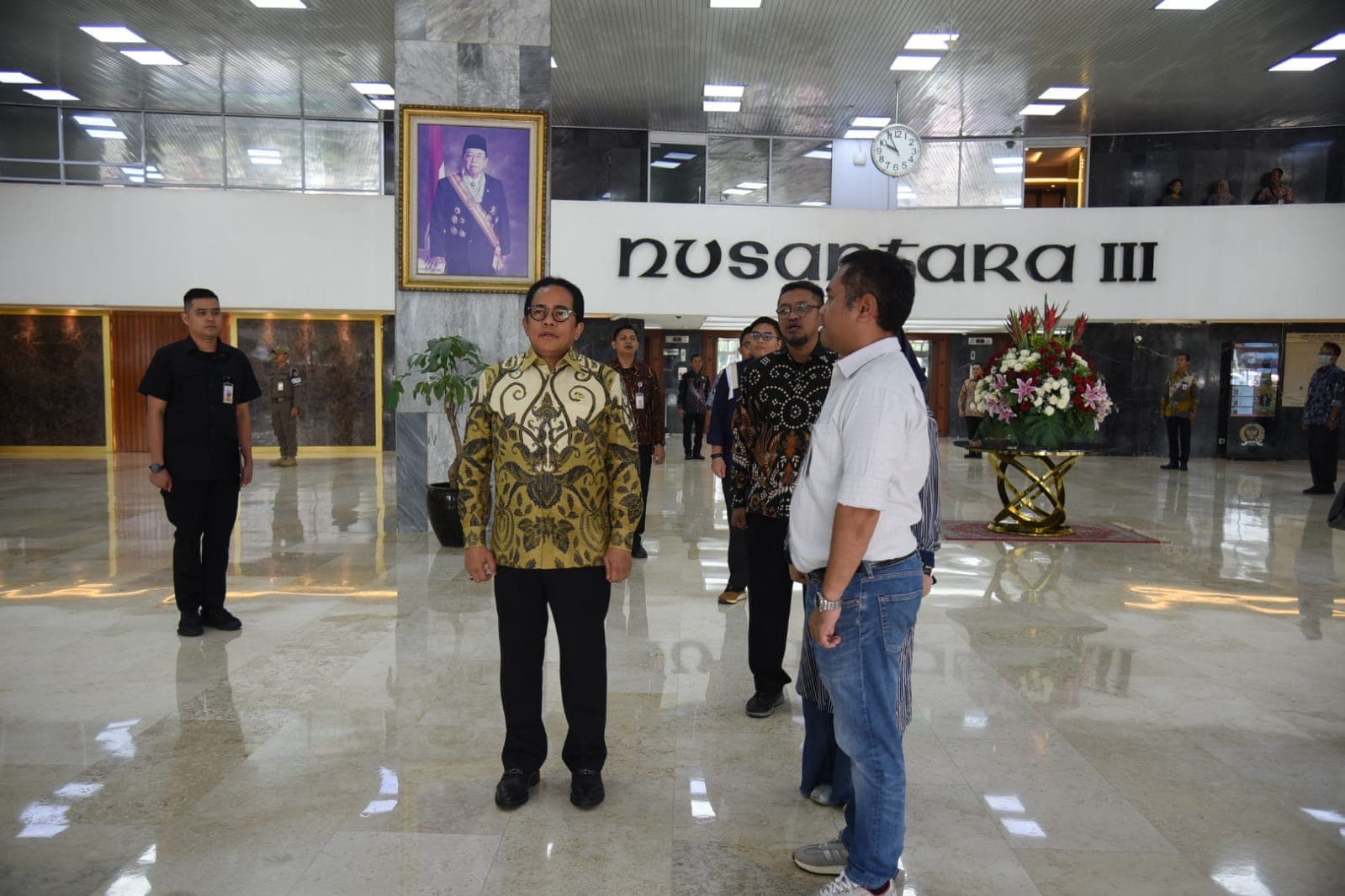 Sekjen DPR Dorong Lembaga Pemerintah Lain Ikuti Kebijakan Pemutaran Lagu Indonesia Raya Setiap Hari