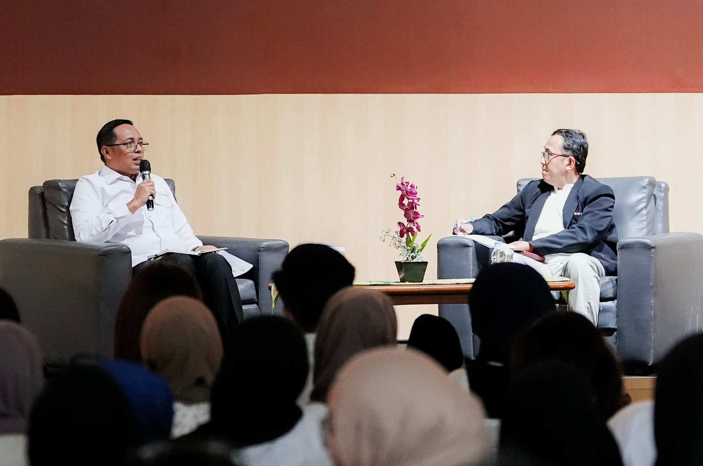 PCO Goes to Campus: Hasan Nasbi Ajak Mahasiswa Perkuat Literasi Digital