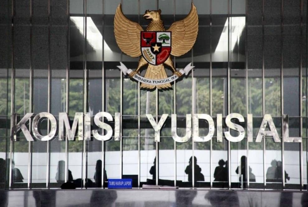 KY Serahkan Daftar Calon Hakim Agung ke Komisi III DPR