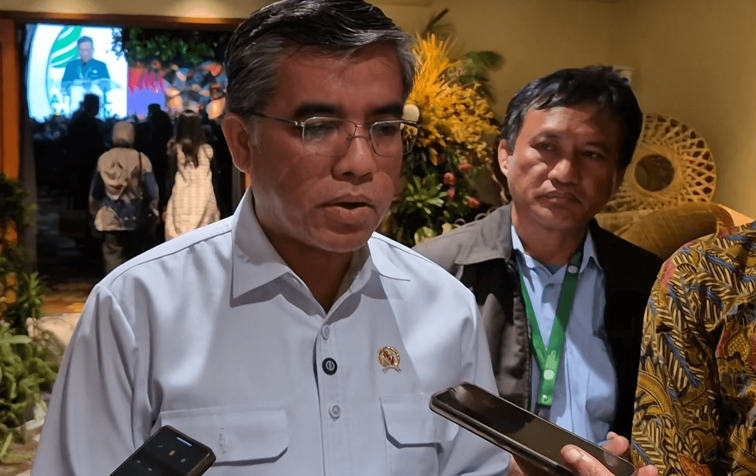 Ditanya Progres UMP 2026, Menaker: Sedang Proses