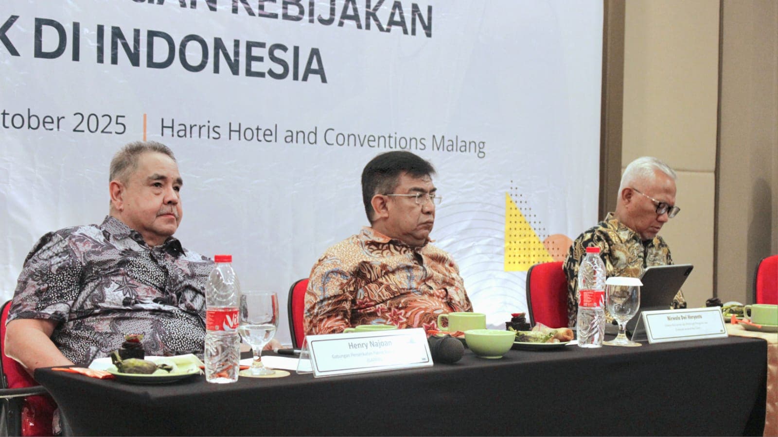 PPKE FEB UB: Pemerintah Perlu Susun Roadmap IHT yang Komprehensif