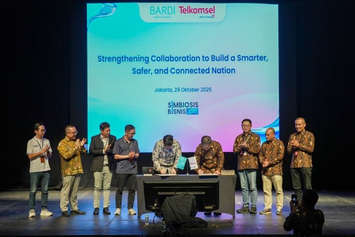 Telkomsel dan BARDI Hadirkan Solusi IoT Terpadu untuk Pengalaman Berkendara yang Lebih Aman dan Terkoneksi