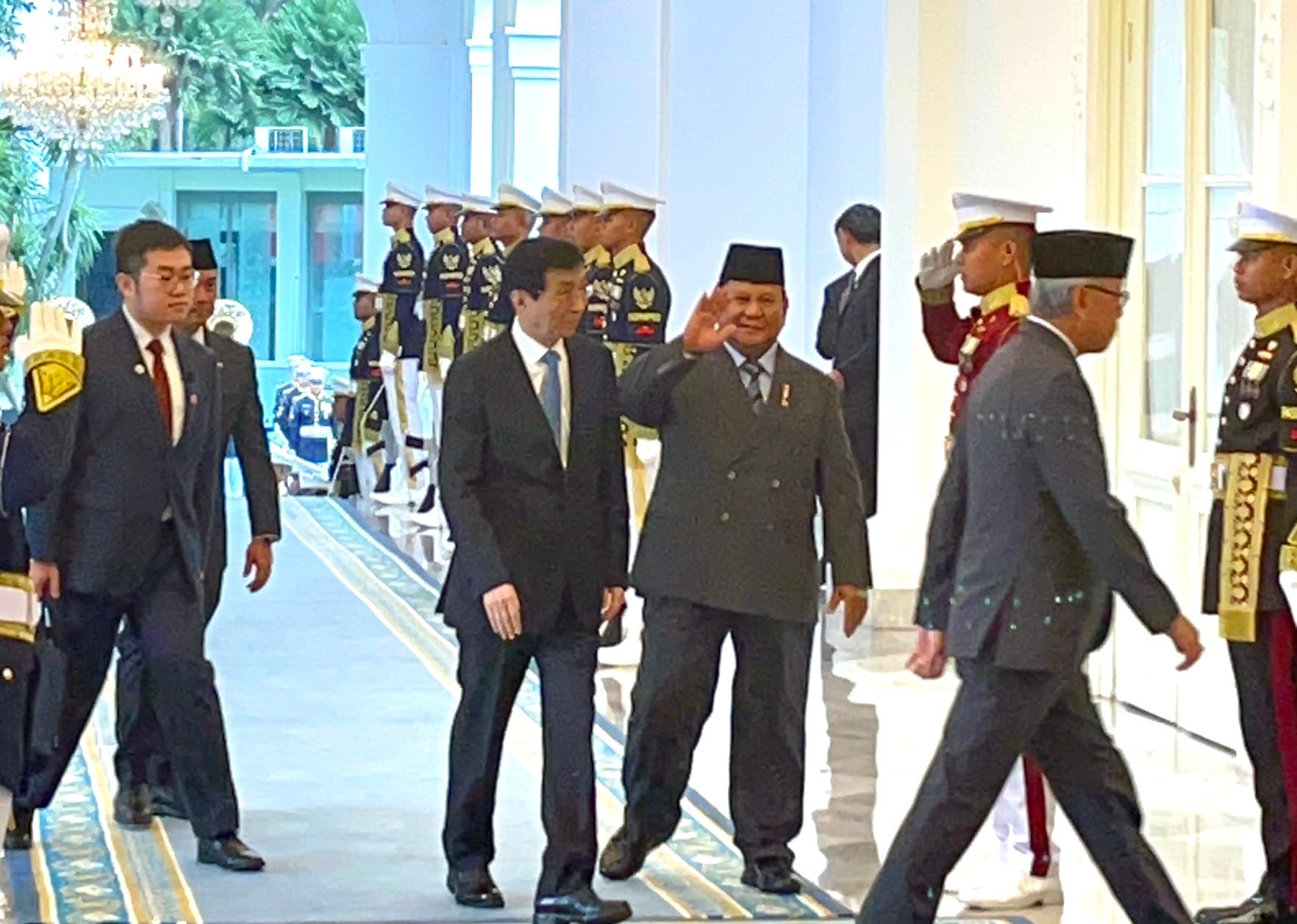 Presiden Prabowo Terima Ketua MPR China, Bahas Agenda Strategis di Istana