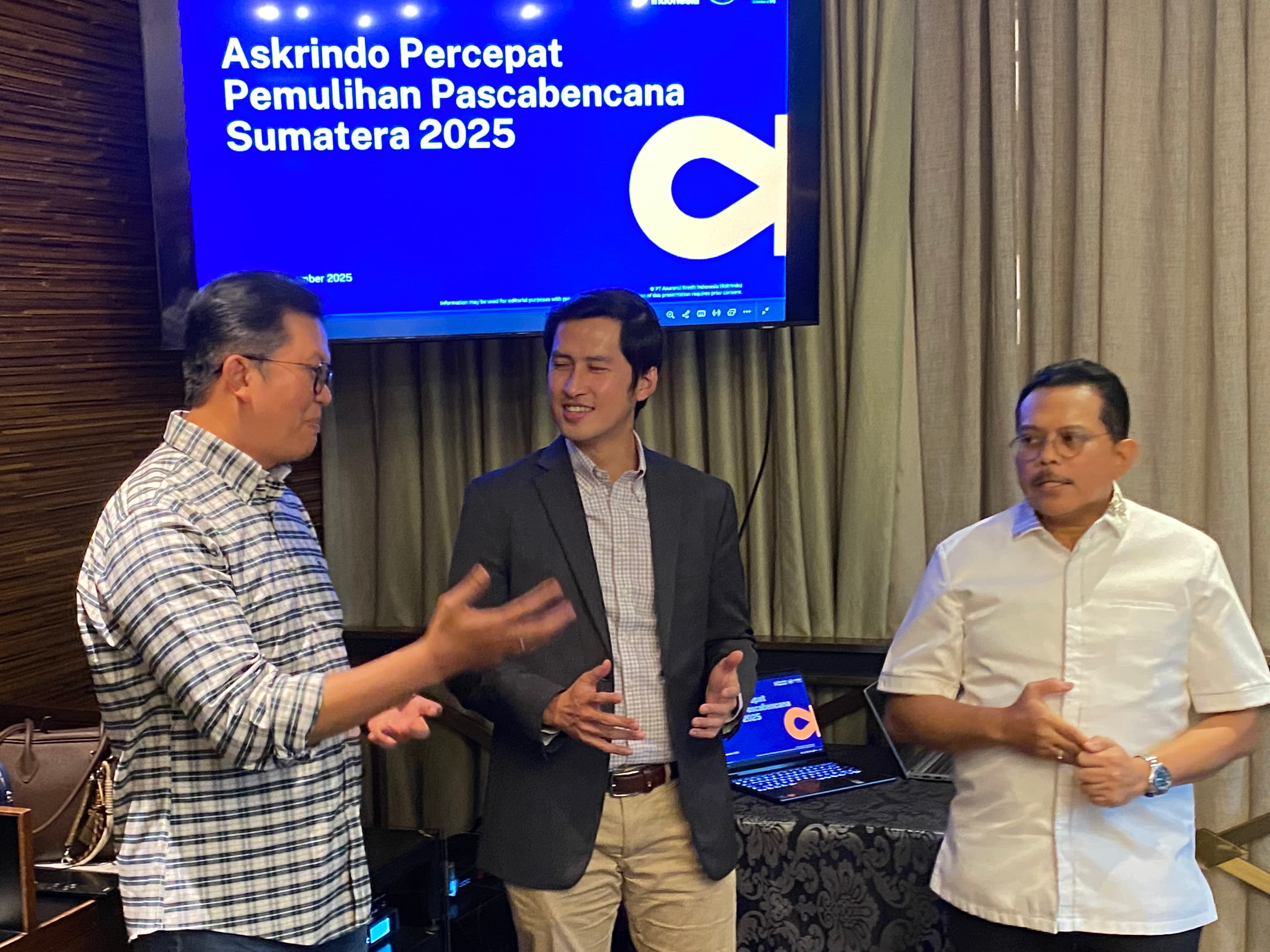 Askrindo Salurkan Klaim Asuransi Mikro untuk UMKM Korban Bencana Sumatera