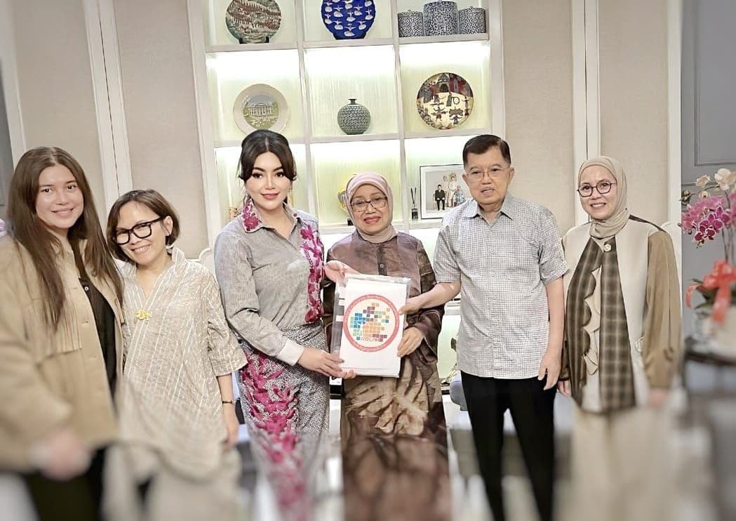 Jusuf Kalla Apresiasi Kiprah Global Deby Vinski, Gelar Lima Kongres Stem Cell Dunia 2026