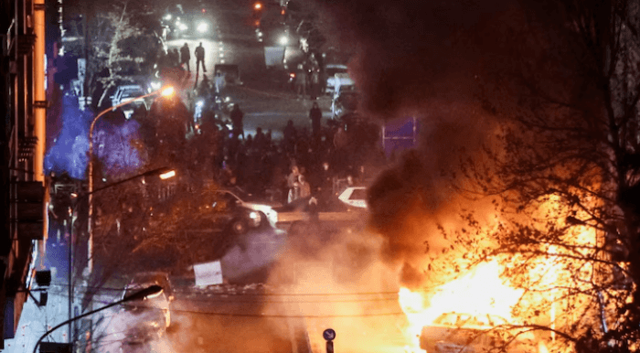 Terus Memanas, Inggris Tutup Kedutaan di Iran dan Tarik Staf Diplomatik dari Teheran