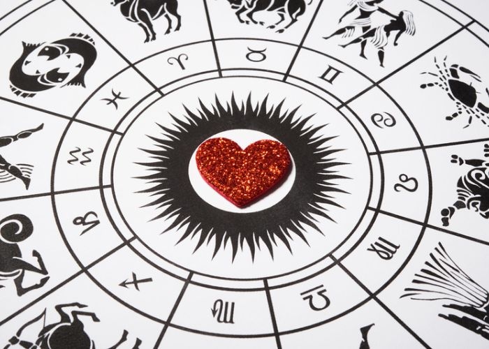5 Zodiak yang Diprediksi Punya Weekend Menyenangkan, Ada Kejutan Tak Terduga!