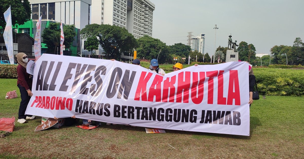 Aliansi Peduli Karhutla Gelar Aksi di Tugu Tani, Desak Prabowo Tanggung Jawab