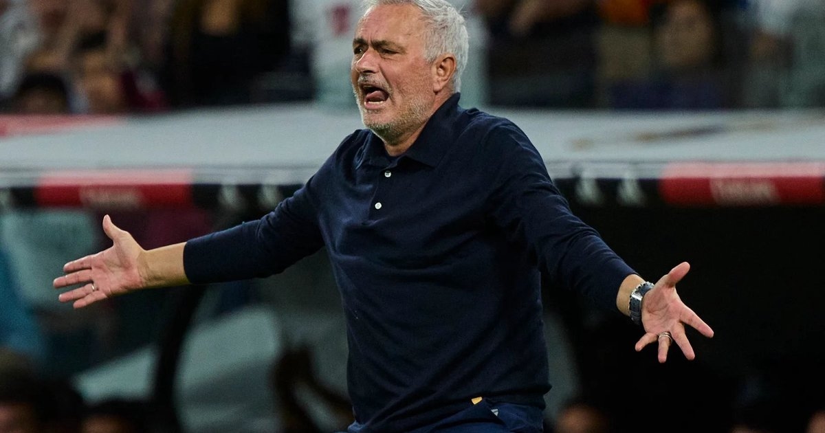 Kartu Merah Vinicius Warnai Kemenangan Real Madrid, Jose Mourinho Absen di Konferensi Pers