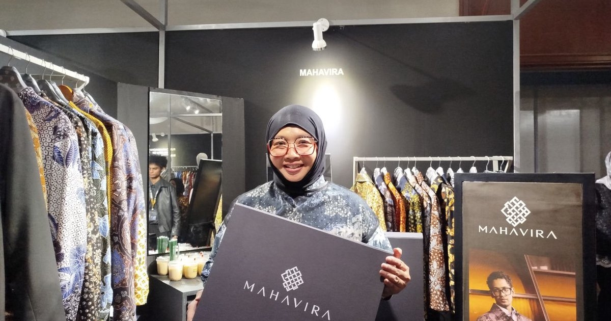 Mahavira Bidik Pasar Jepang Lewat Busana Batik Bolak-Balik di JMFW 2026