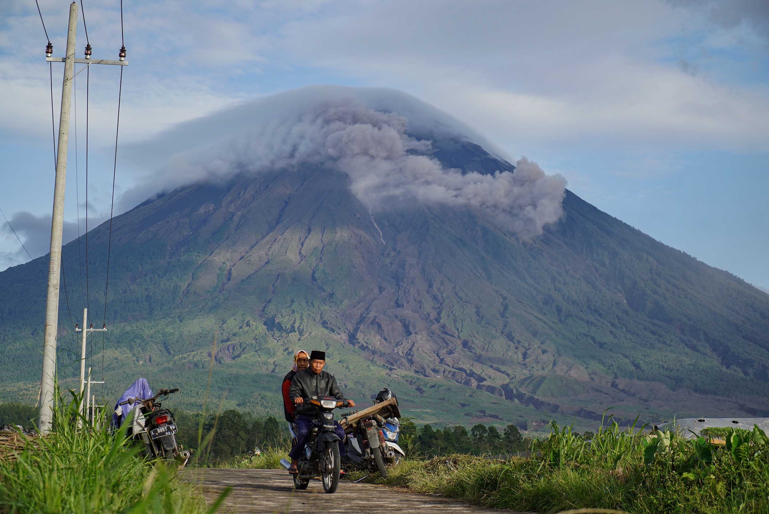 Aktivitas Vulkanis Gunung Semeru