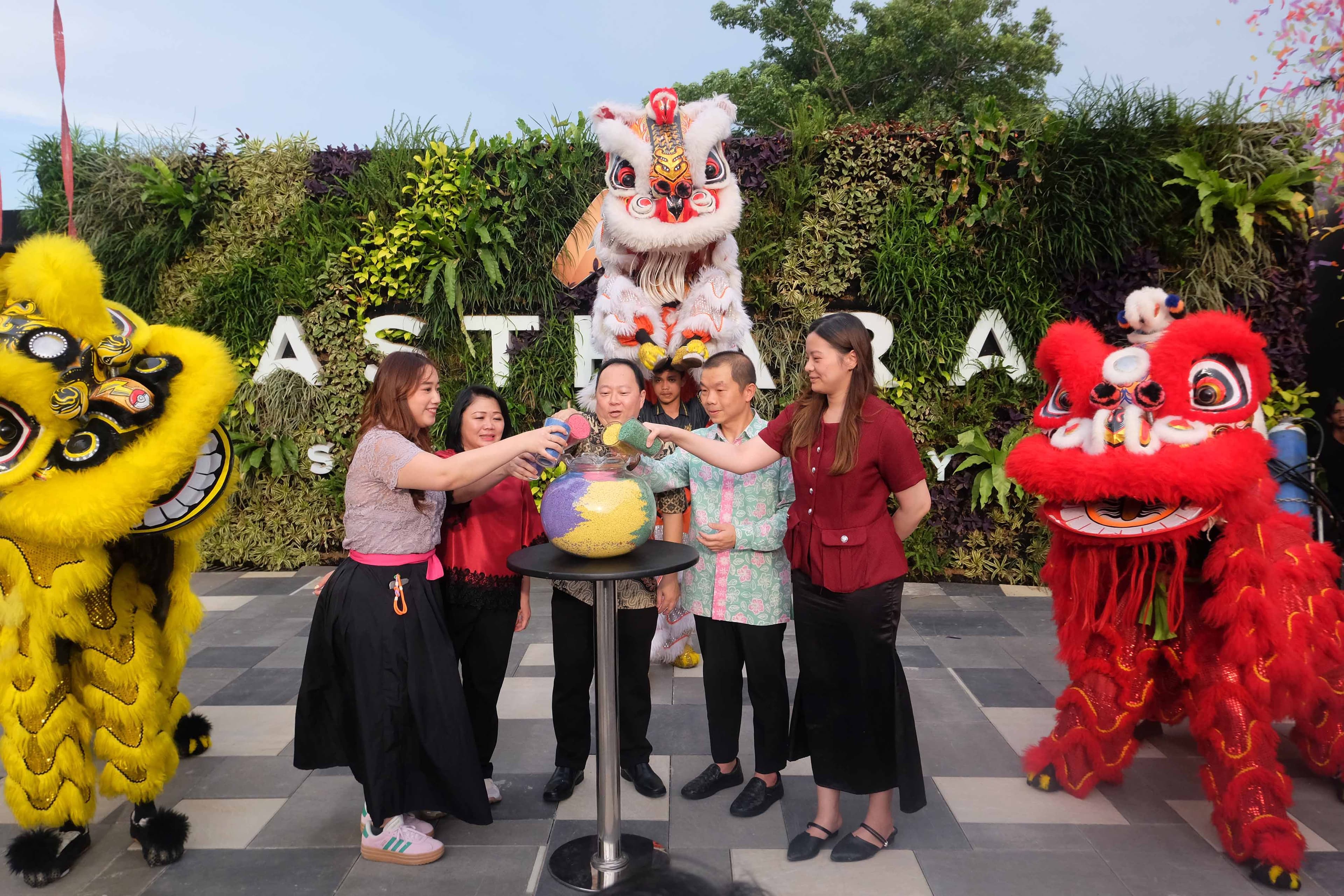 grand opening Area komersial pertama Asthara Skyfront City yang terletak di kawasan Bandara Internasional Soekarno Hatta, Tanggerang, Banten, Rabu (25/6/2026).