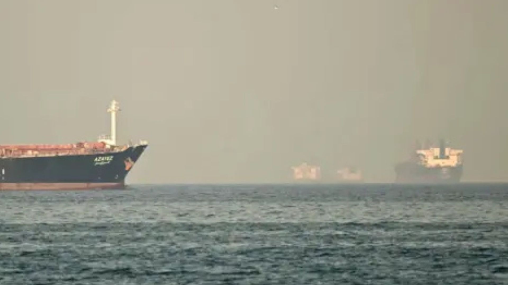 Iran Buka Selat Hormuz untuk Umum, Kecuali untuk AS, Israel dan Sekutunya