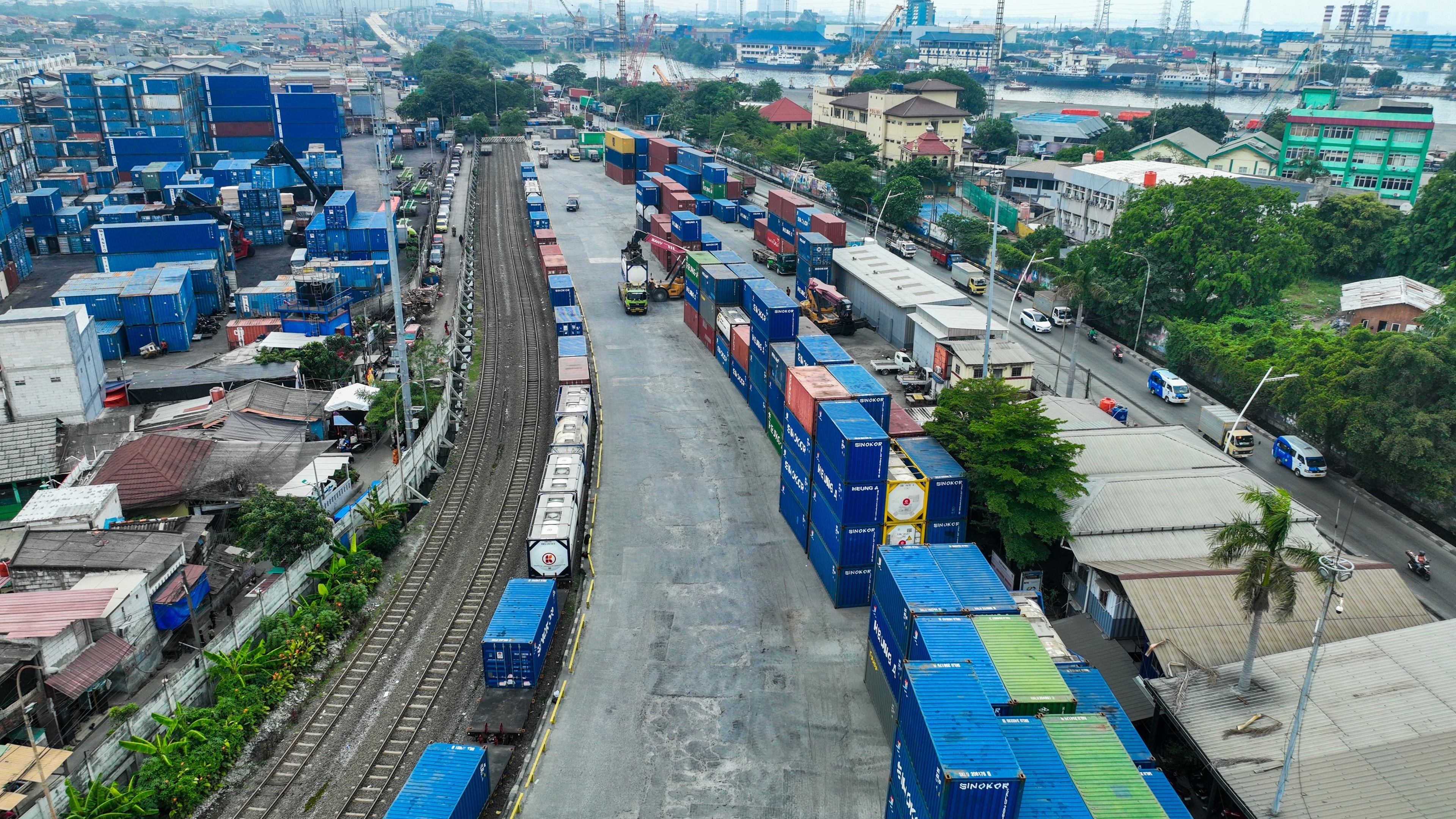 Perkuat Distribusi Energi, Angkutan Batu Bara KAI Tembus 6,4 Juta Ton hingga Februari 2026